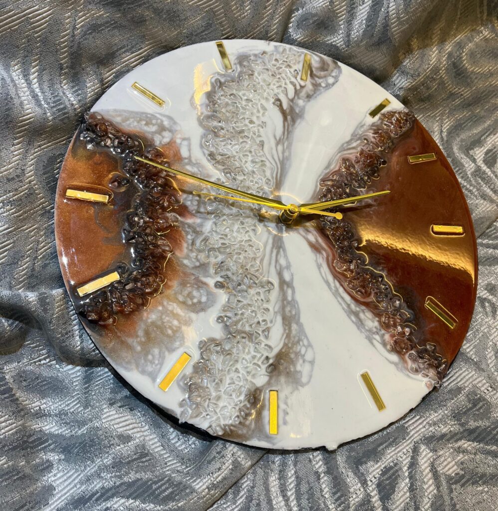 resin geode clock